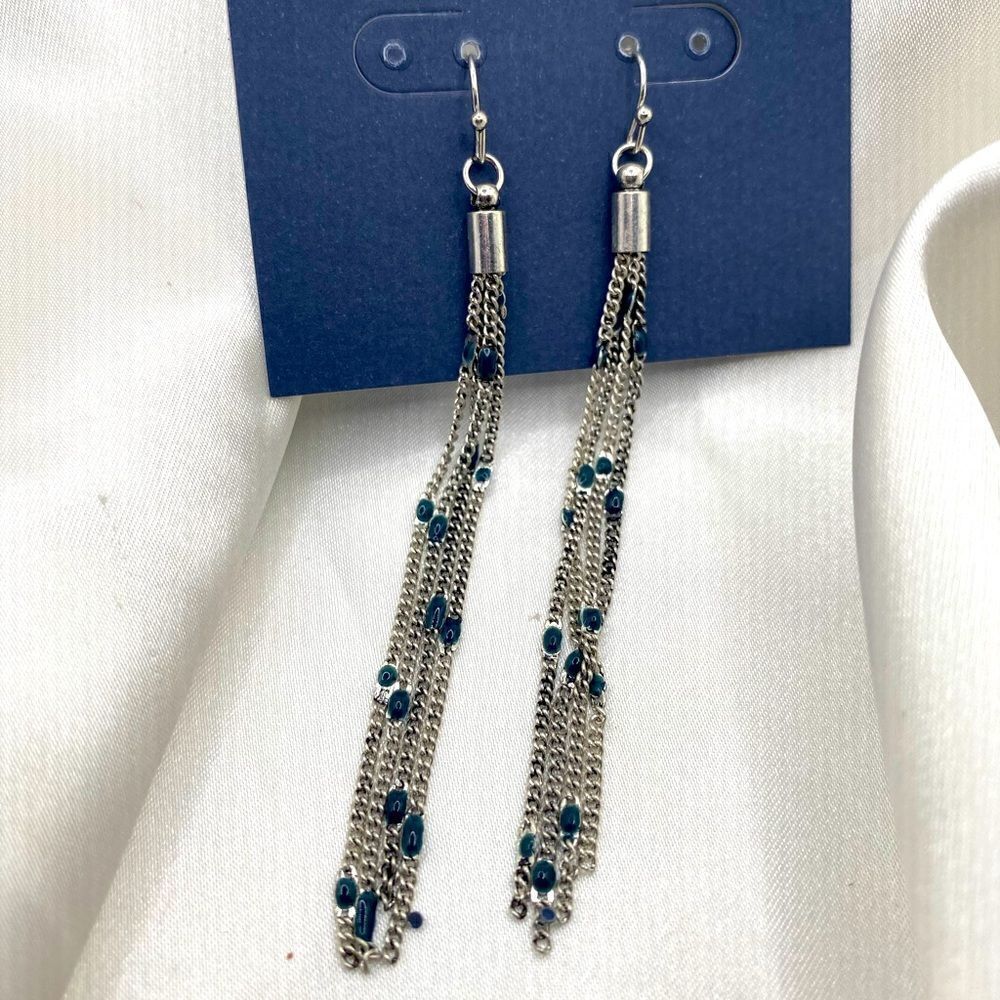 COPY - beautiful silver toned dangle chain hook earrings